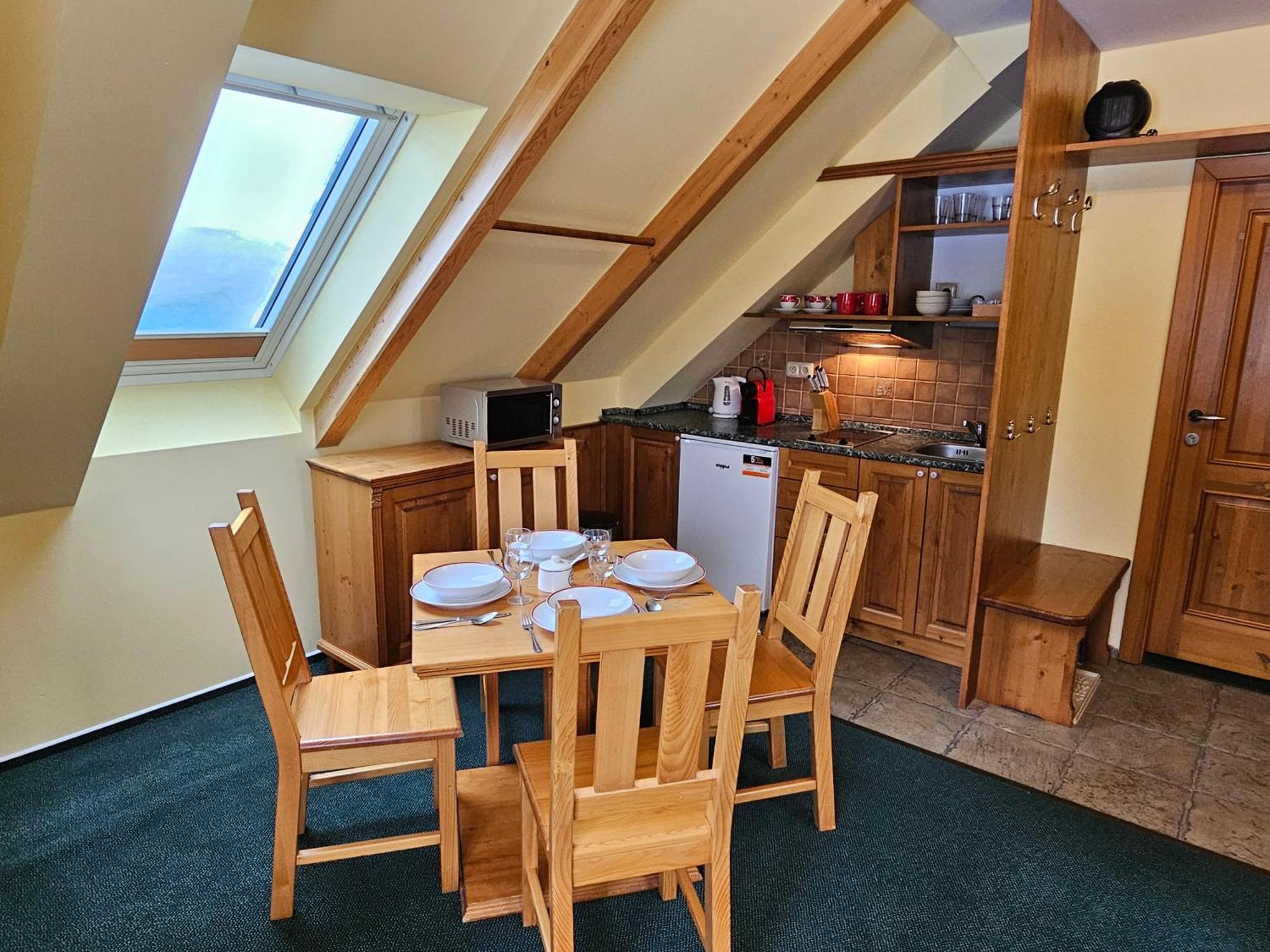 Happy House Apartments & Sauna Špindlerŭv Mlýn Esterno foto